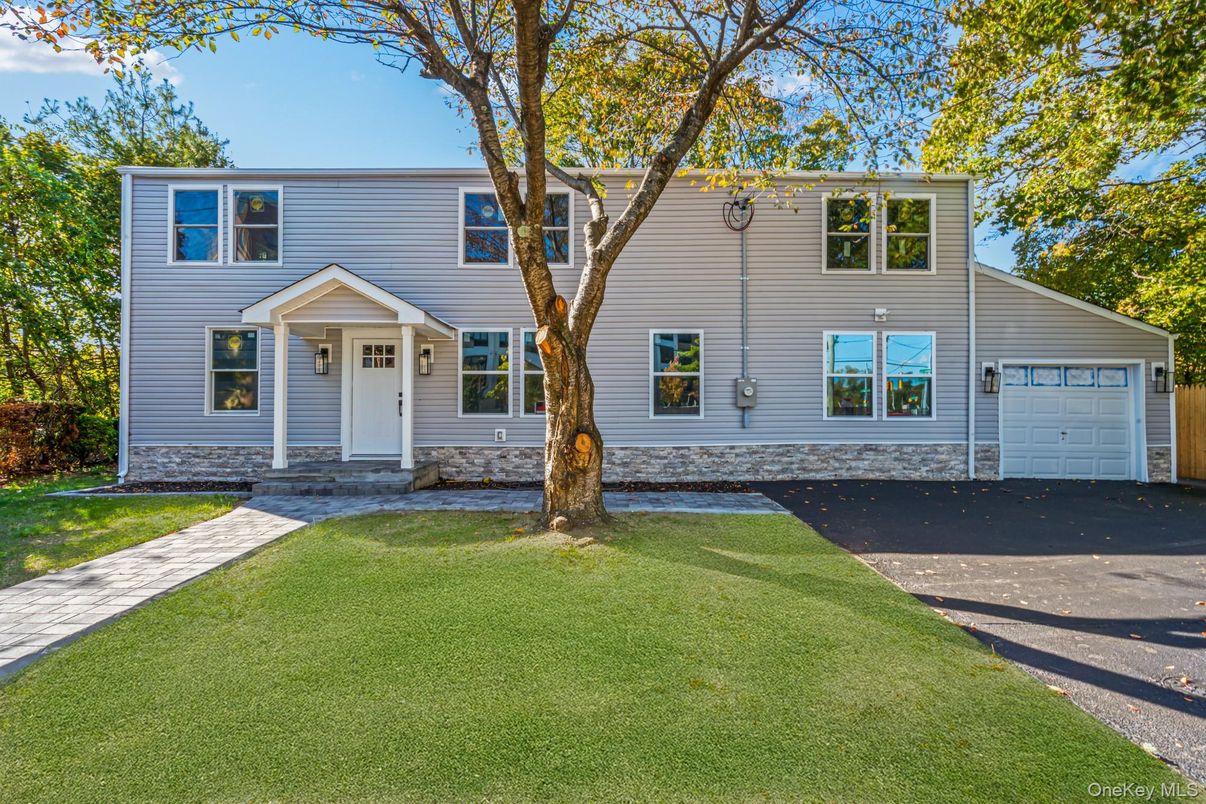 Attached, Detached Garage, Exterior, Facade, Georgian