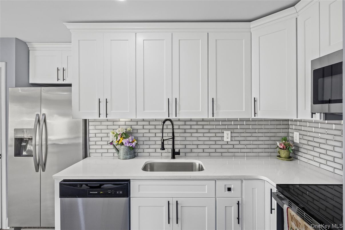 Interior, Kitchen, Stainless Steel Appliances