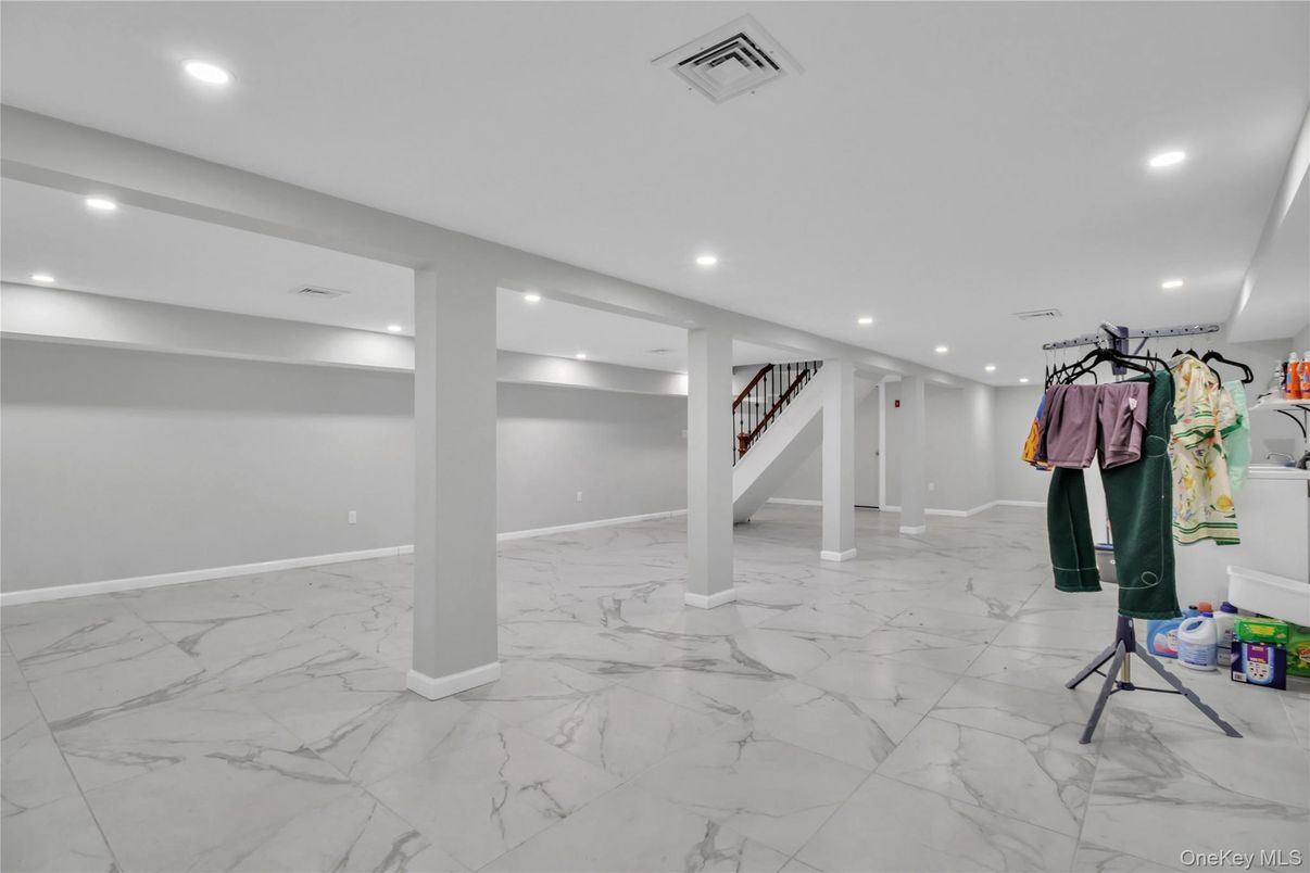 Interior, Marble, Recessed Lighting