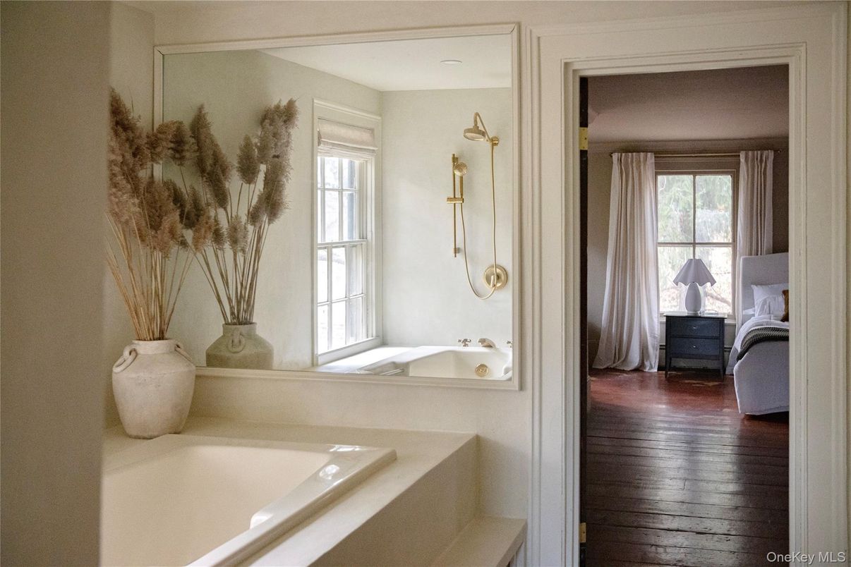 Bathroom, Interior, Wood Texture Flooring