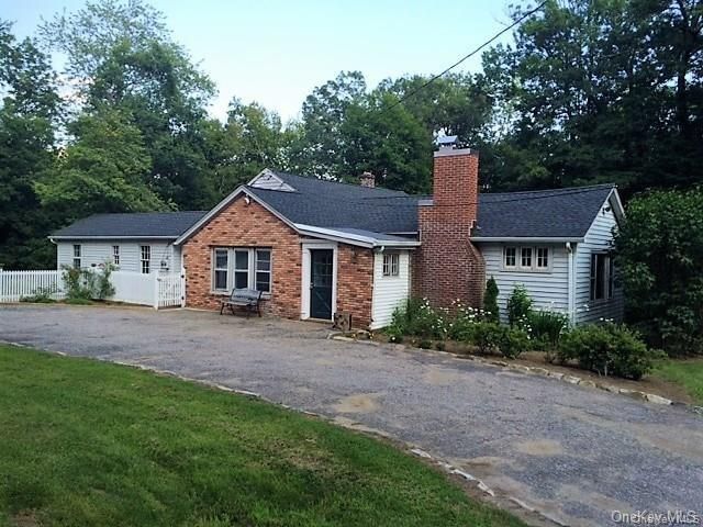 Backyard, Exterior, Facade, Brick Facade, Cape Cod
