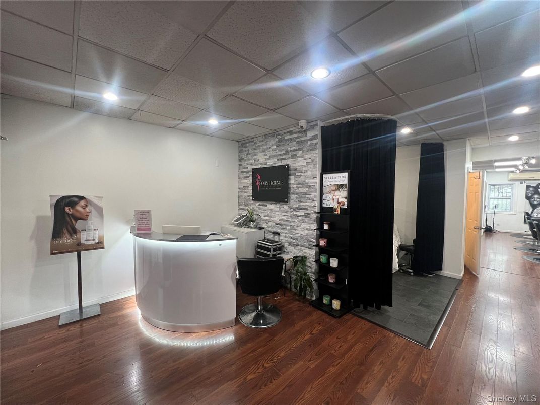 Interior, Recessed Lighting, Stone Walls, Wood Texture Flooring