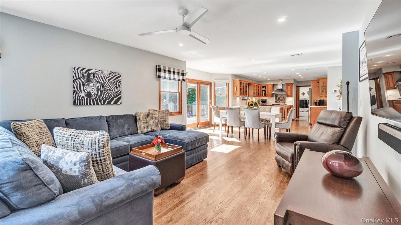 Dining room, Interior, Kitchen, Living room, Recessed Lighting, Stainless Steel Appliances, Wood Texture Flooring