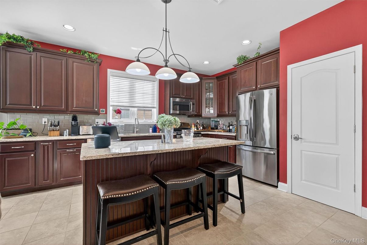 Interior, Kitchen, Pendant Lights, Recessed Lighting, Stainless Steel Appliances