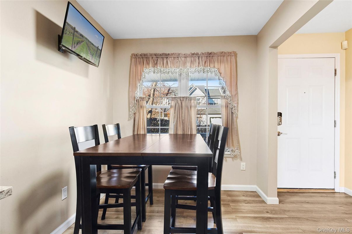 Dining room, Interior, Wood Texture Flooring