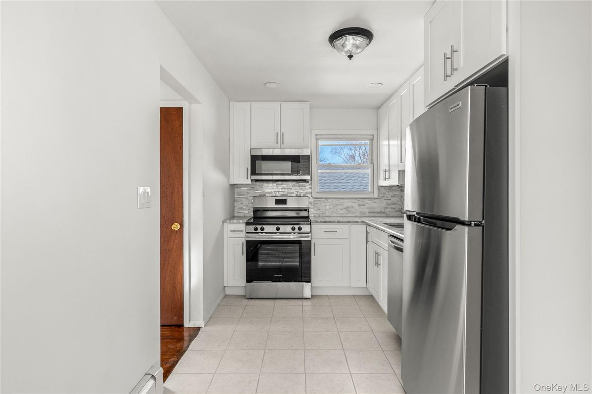 Interior, Kitchen, Stainless Steel Appliances