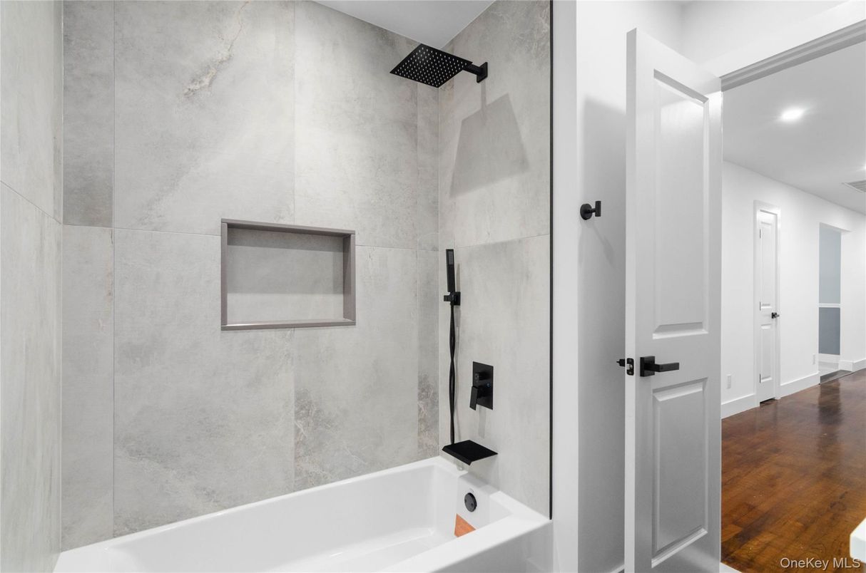 Bathroom, Interior, Recessed Lighting, Wood Texture Flooring