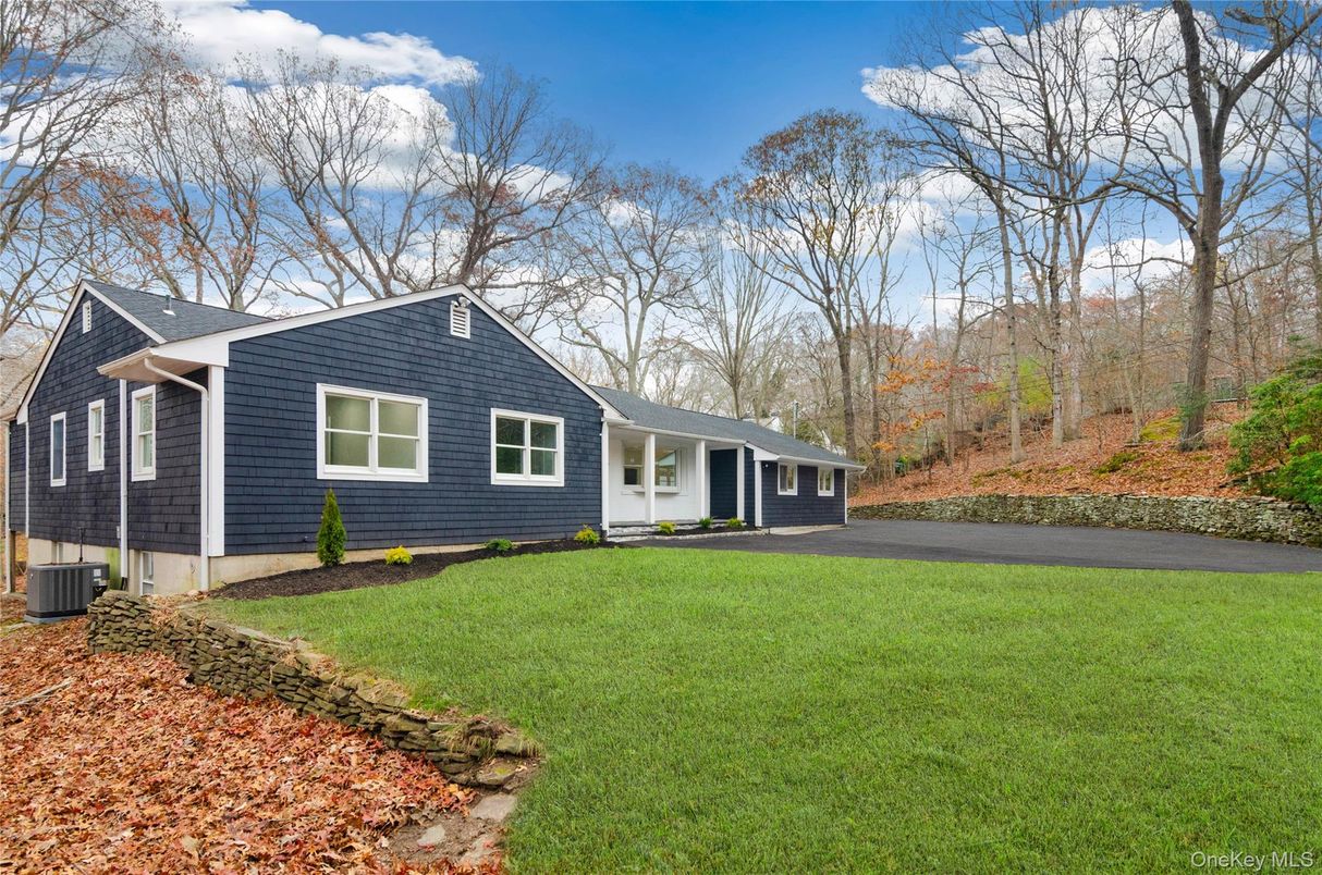 Backyard, Exterior, Facade, Cape Cod