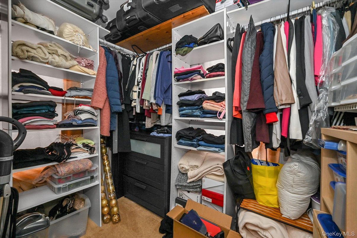 Interior, Walk-in Closets