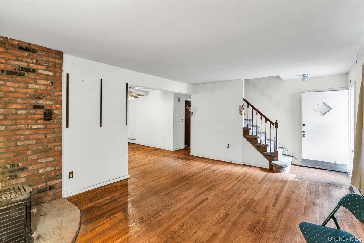Empty room, Interior, Stone Walls, Wood Texture Flooring