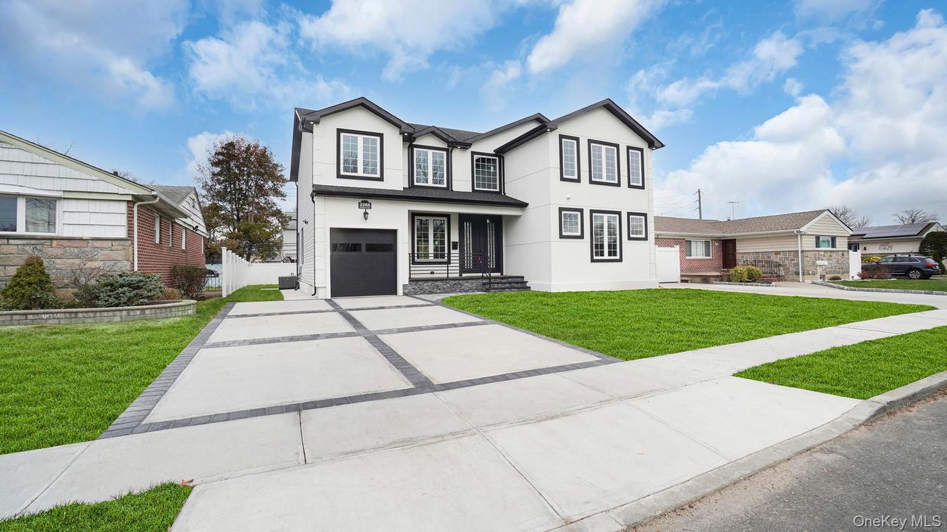 Attached, Exterior, Facade, Farmhouse