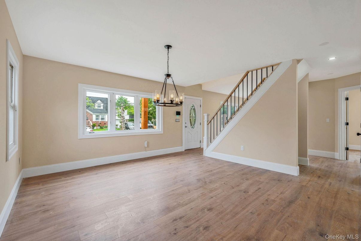 Chandelier, Empty room, Interior, Pendant Lights, Recessed Lighting, Wood Texture Flooring