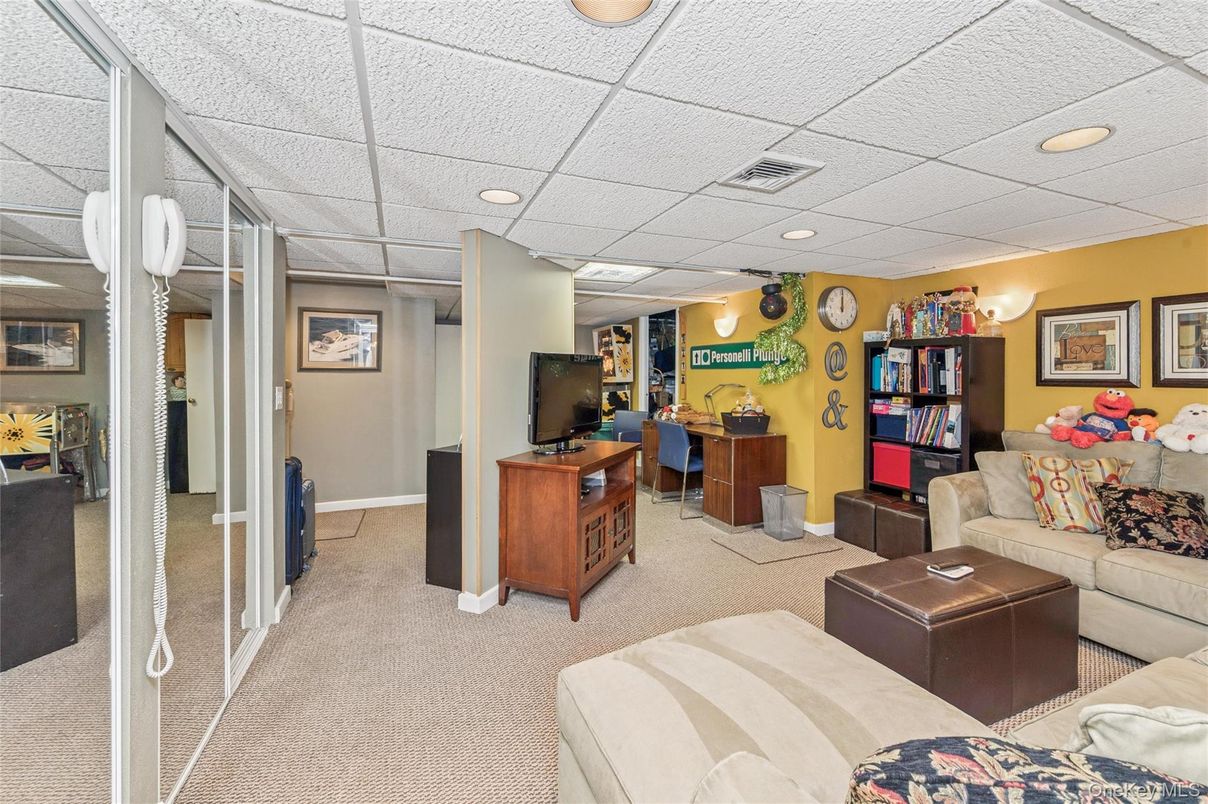 Interior, Living room, Recessed Lighting