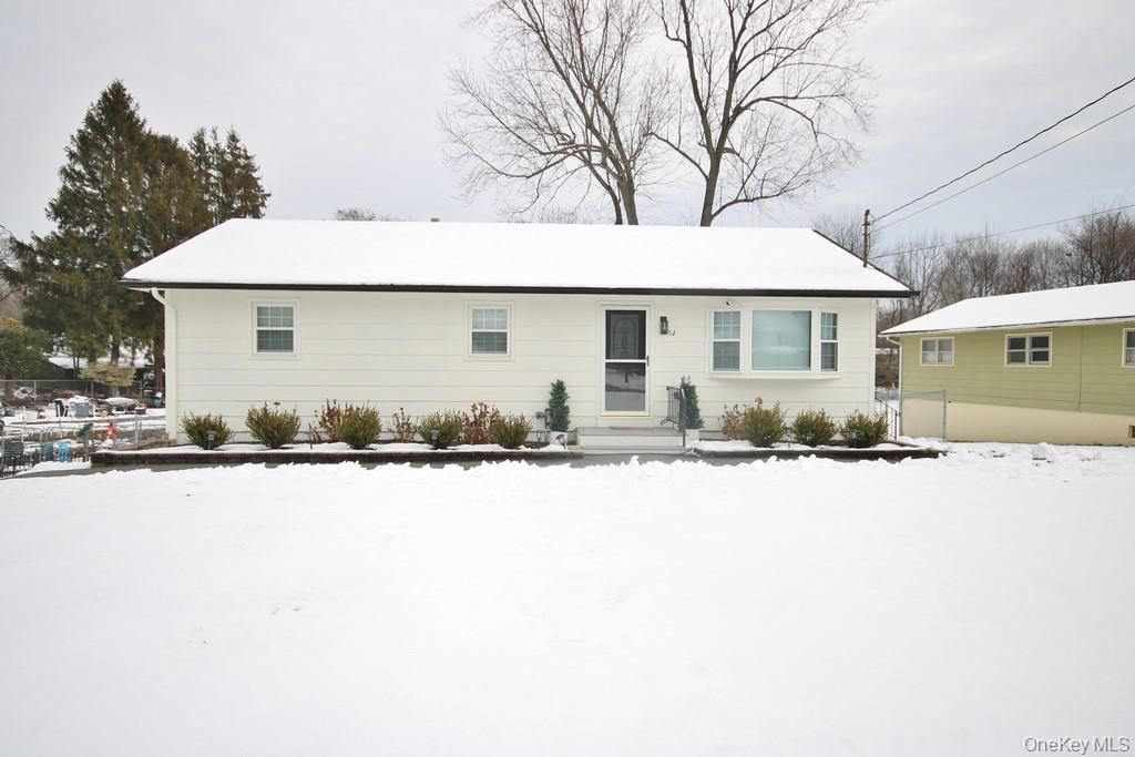 Exterior, Facade, Cape Cod