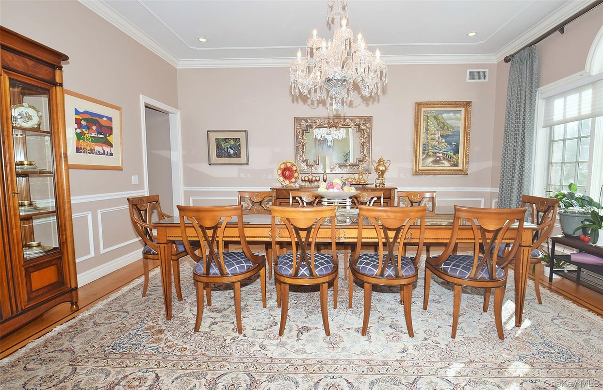 Chandelier, Dining room, Interior, Recessed Lighting, Wood Texture Flooring