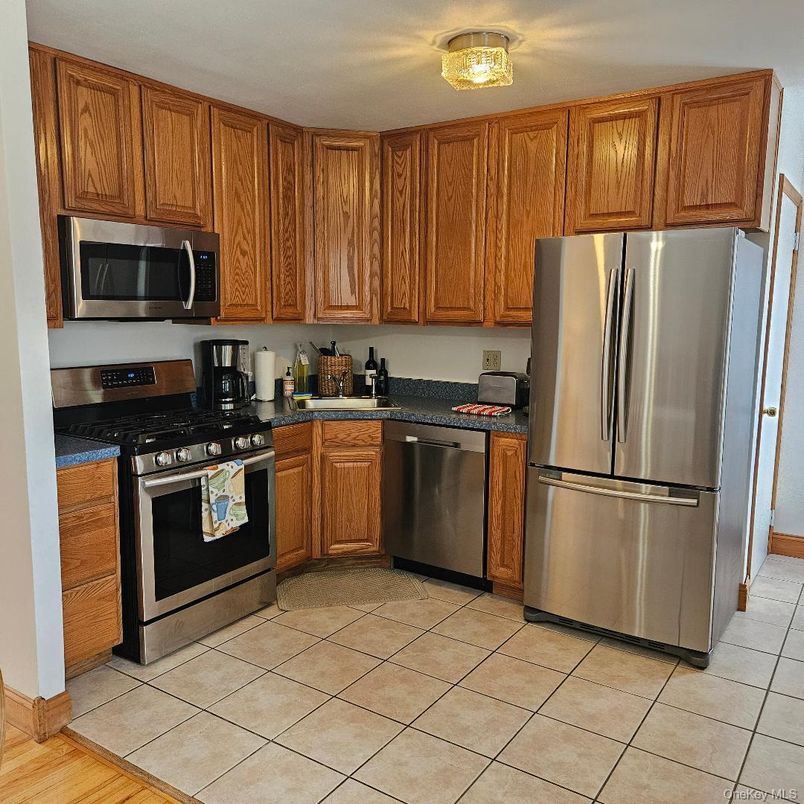 Interior, Kitchen, Stainless Steel Appliances