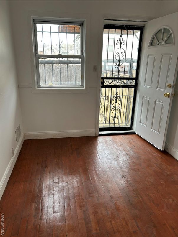 Empty room, Interior, Wooden Walls