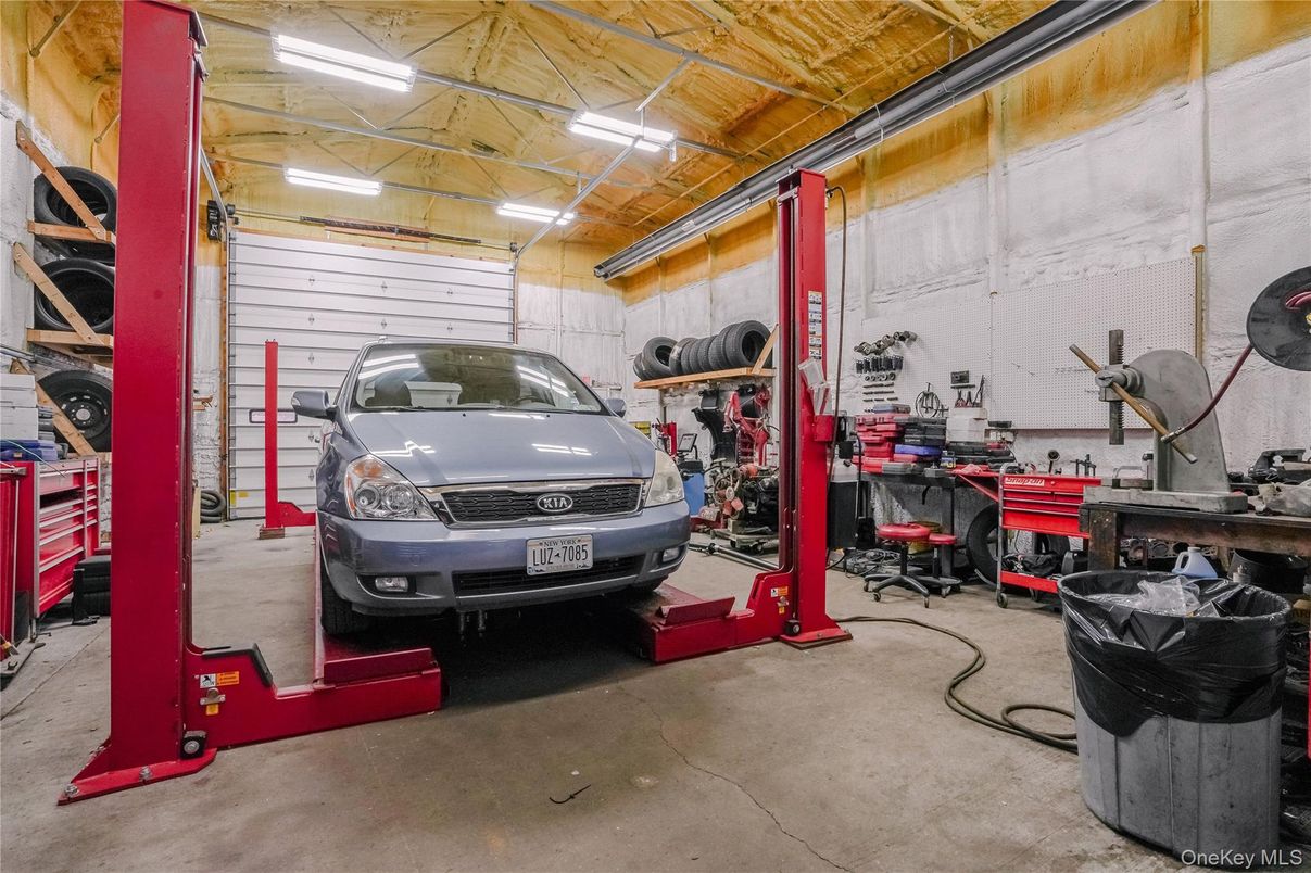 Garage, Interior, Recessed Lighting