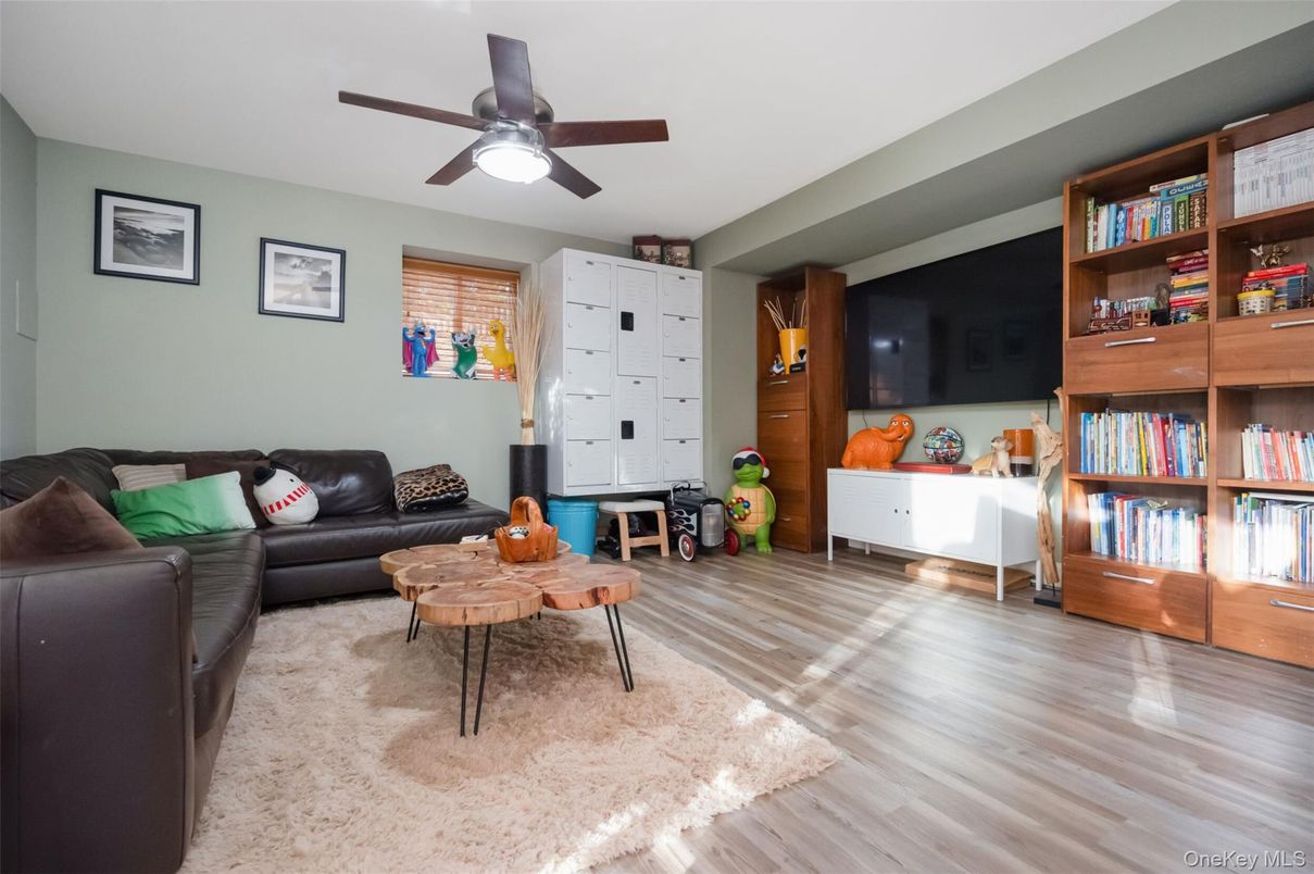 DE Listing image placeholder