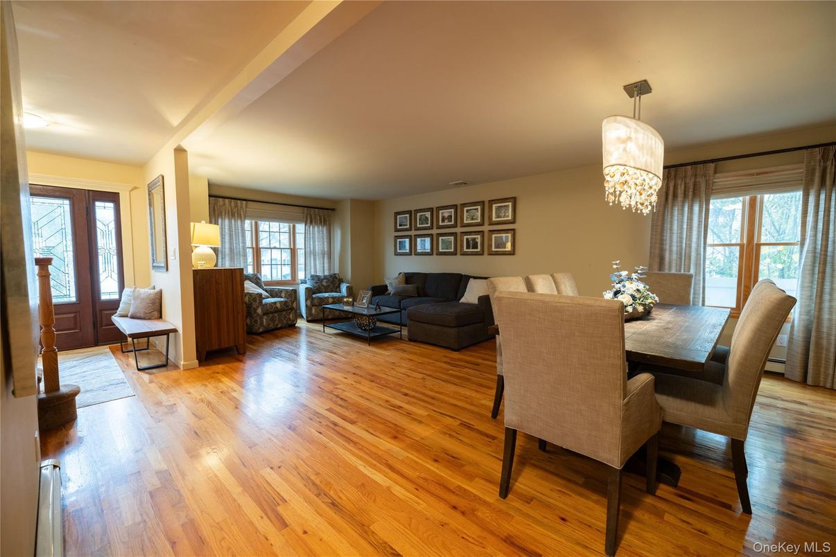 Chandelier, Dining room, Interior, Living room, Wood Texture Flooring