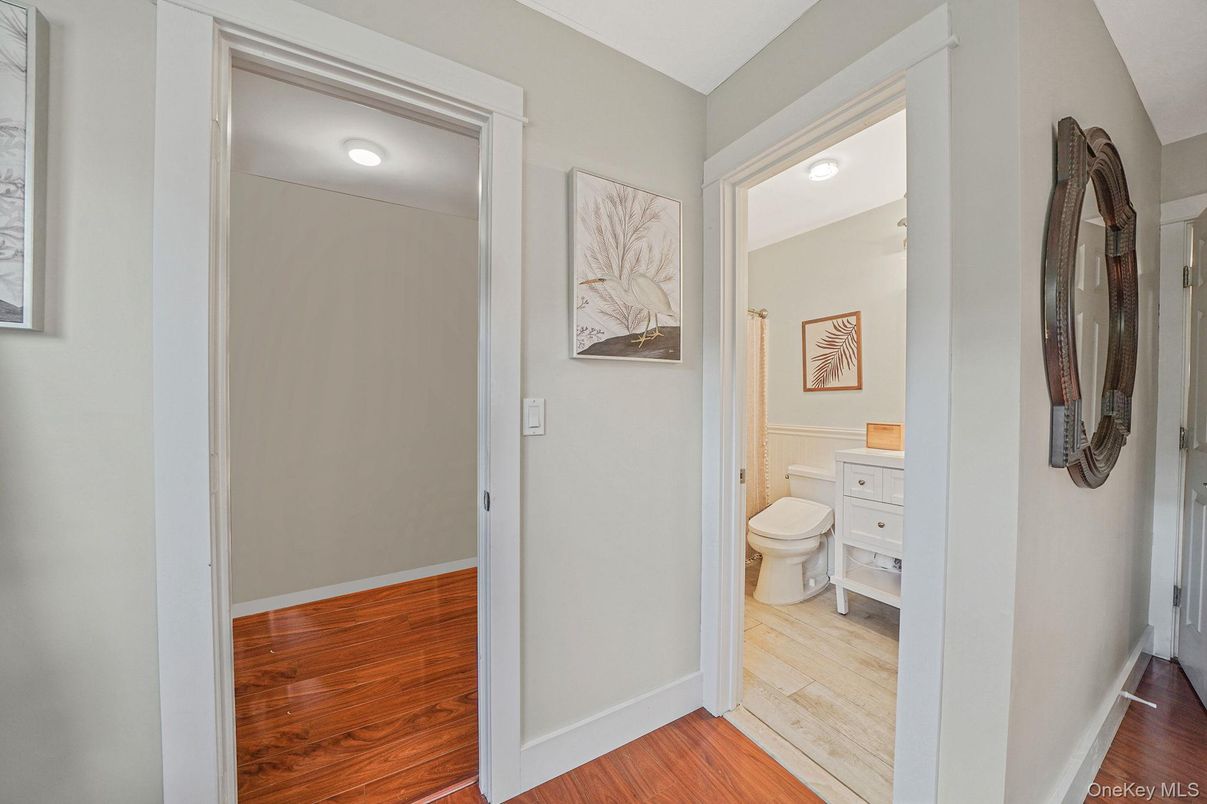 Bathroom, Interior, Recessed Lighting, Wood Texture Flooring
