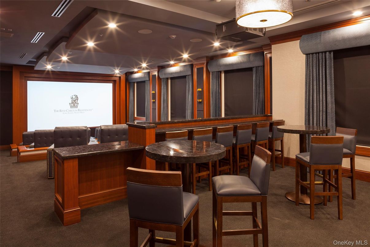 Interior, Projection Screen, Recessed Lighting, Theatre Room