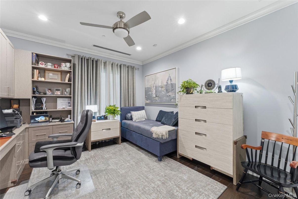 Home Office, Interior, Recessed Lighting, Wood Texture Flooring