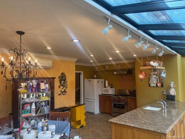 Chandelier, Interior, Kitchen, Recessed Lighting