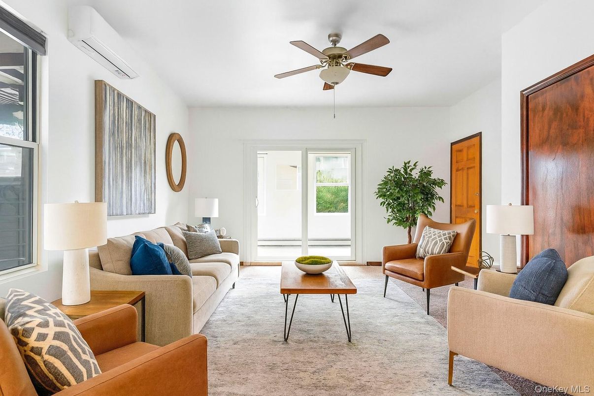 Interior, Living room