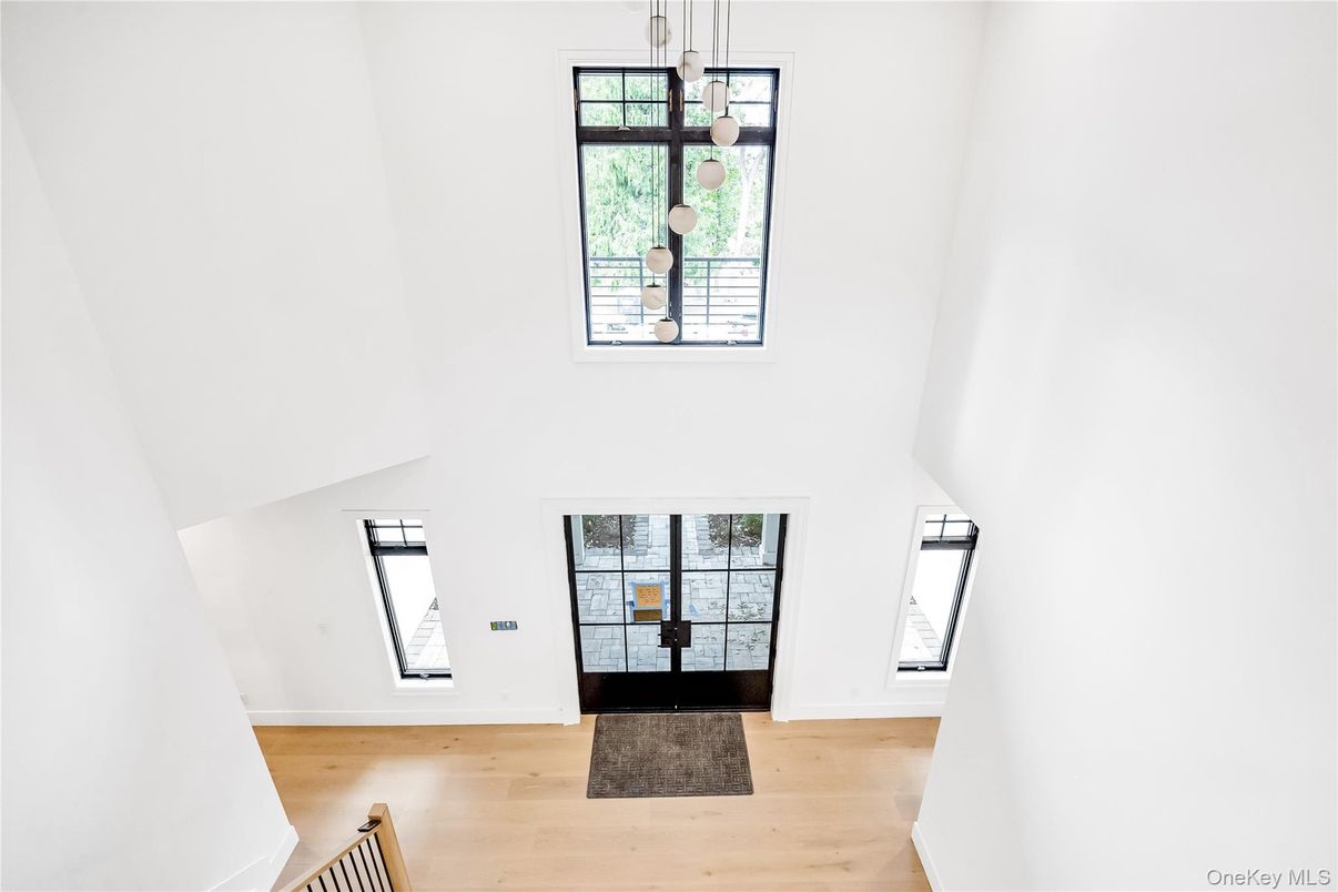 Interior, Pendant Lights, Wood Texture Flooring