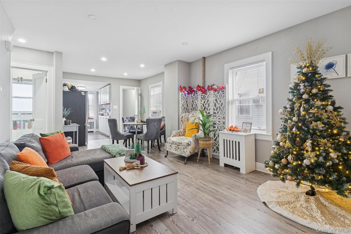 Dining room, Interior, Living room, Recessed Lighting, Wood Texture Flooring
