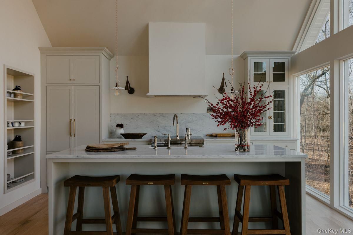 Interior, Kitchen, Pendant Lights, Wood Texture Flooring