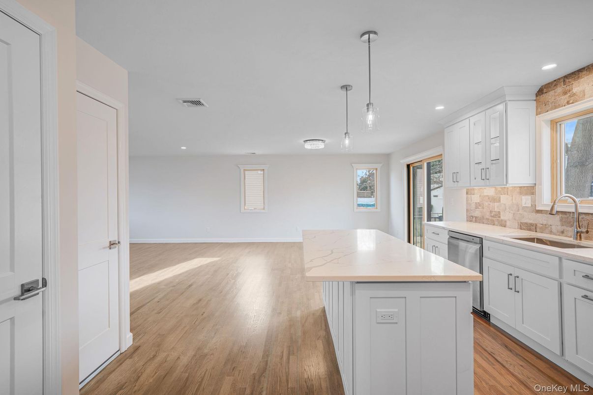 Interior, Kitchen, Pendant Lights, Recessed Lighting, Wood Texture Flooring