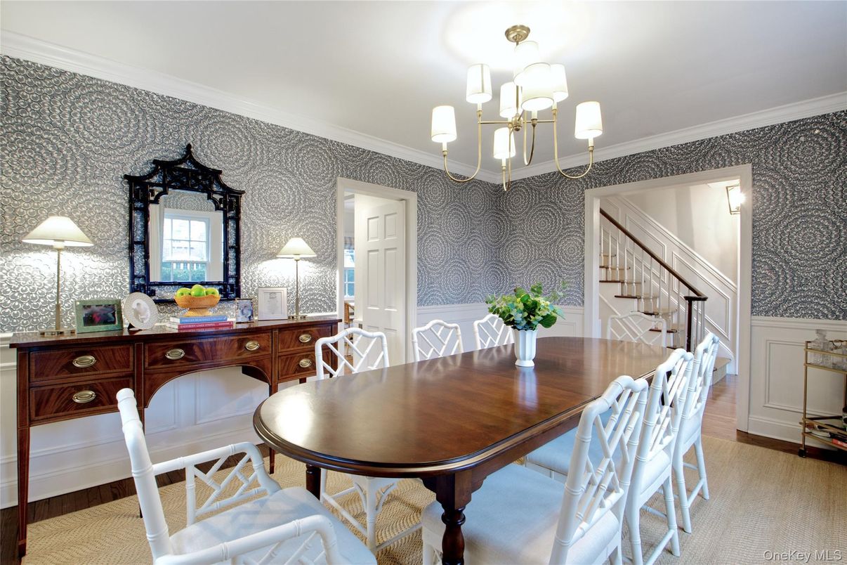 Chandelier, Dining room, Interior