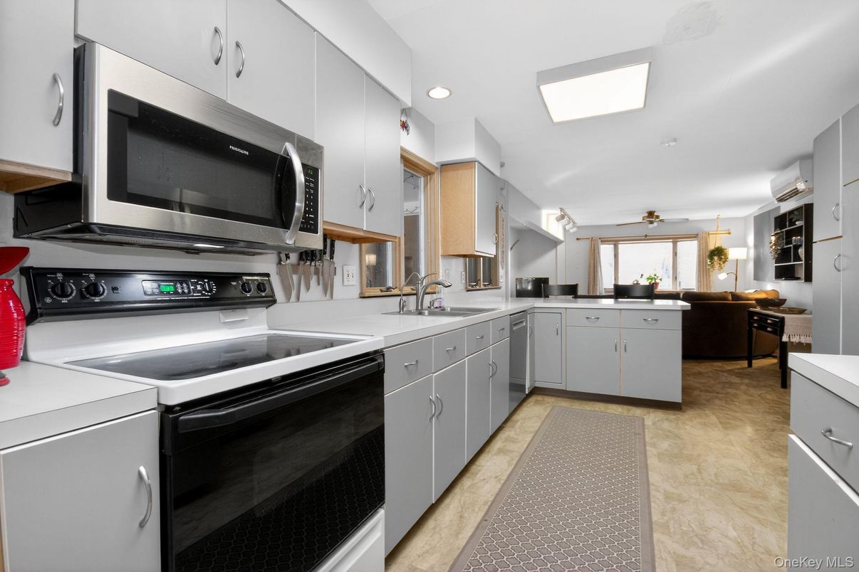 Interior, Kitchen, Recessed Lighting