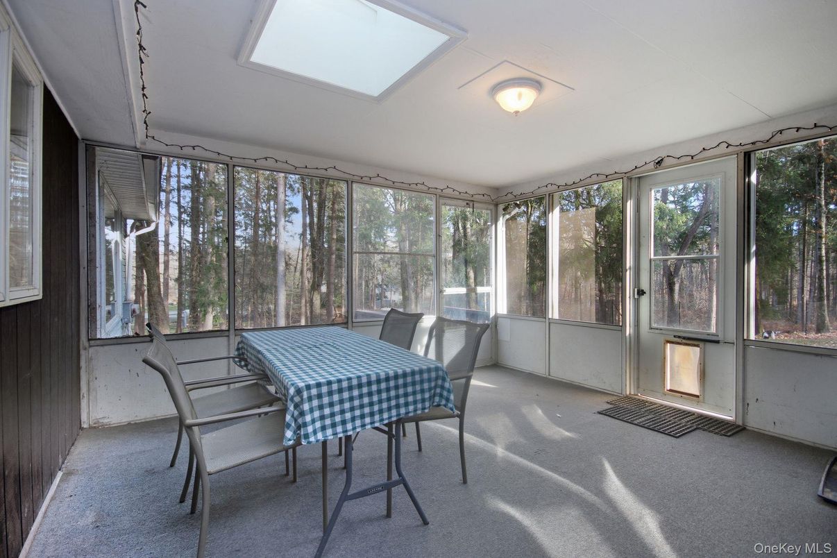 Dining room, Interior, Sun Room
