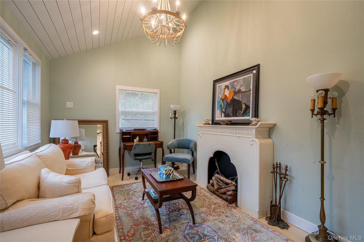 Chandelier, Fireplace, Interior, Living room, Recessed Lighting