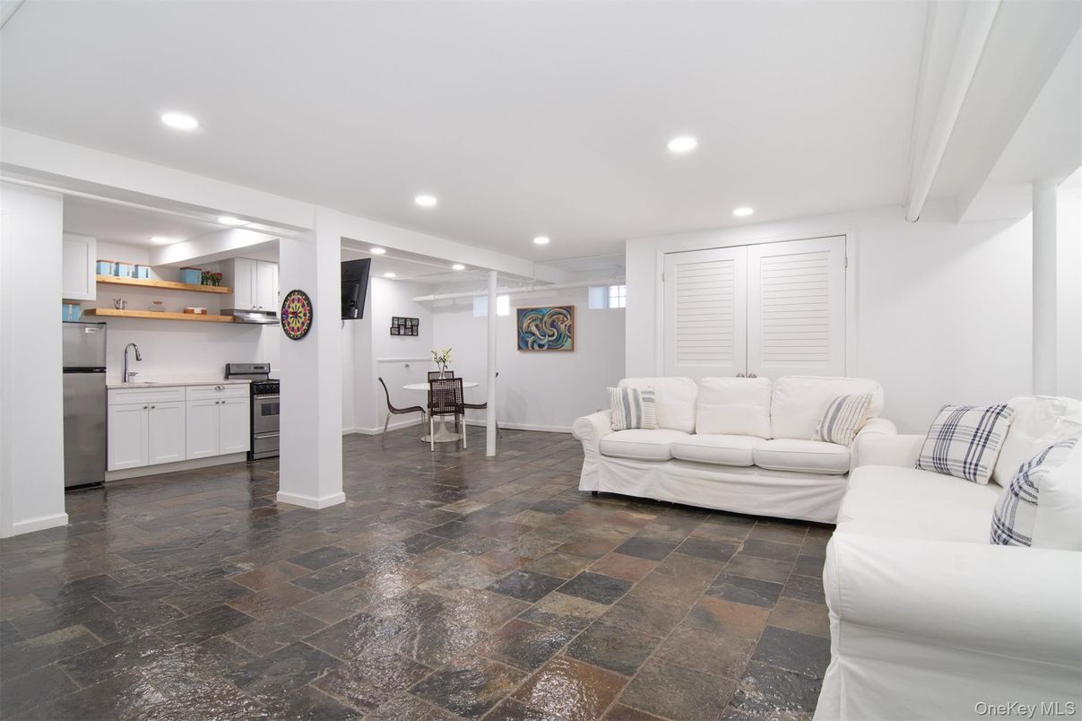 Dining room, Interior, Kitchen, Living room, Recessed Lighting