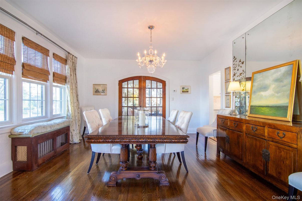 Chandelier, Dining room, Interior, Wood Texture Flooring