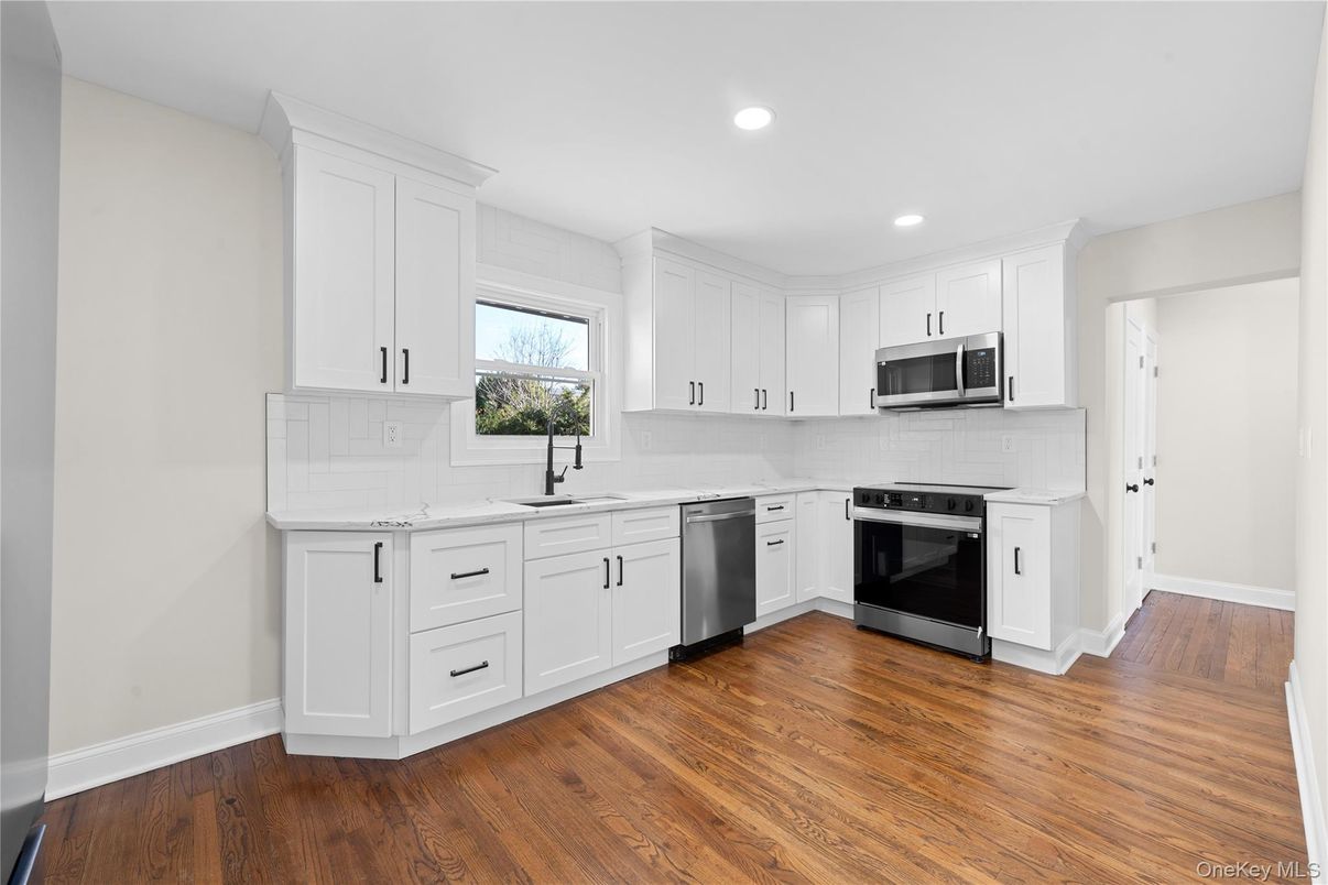 Interior, Kitchen, Recessed Lighting, Stainless Steel Appliances, Wood Texture Flooring