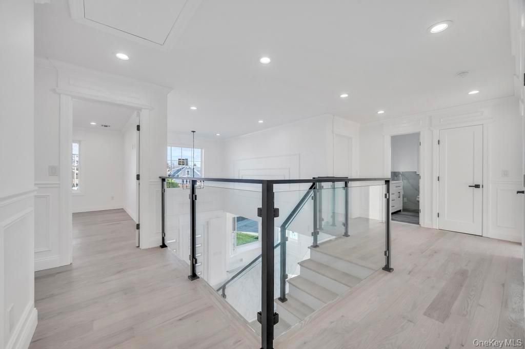Interior, Pendant Lights, Recessed Lighting, Wood Texture Flooring
