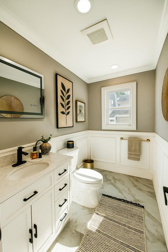 Bathroom, Dual Sink Vanities, Interior, Marble, Recessed Lighting