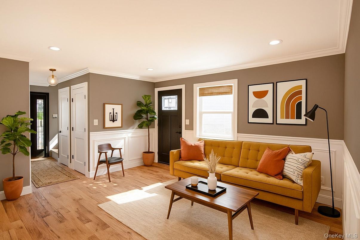 Interior, Living room, Recessed Lighting, Wood Texture Flooring