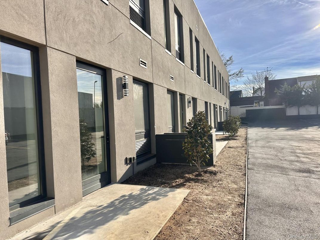 DE Listing image placeholder