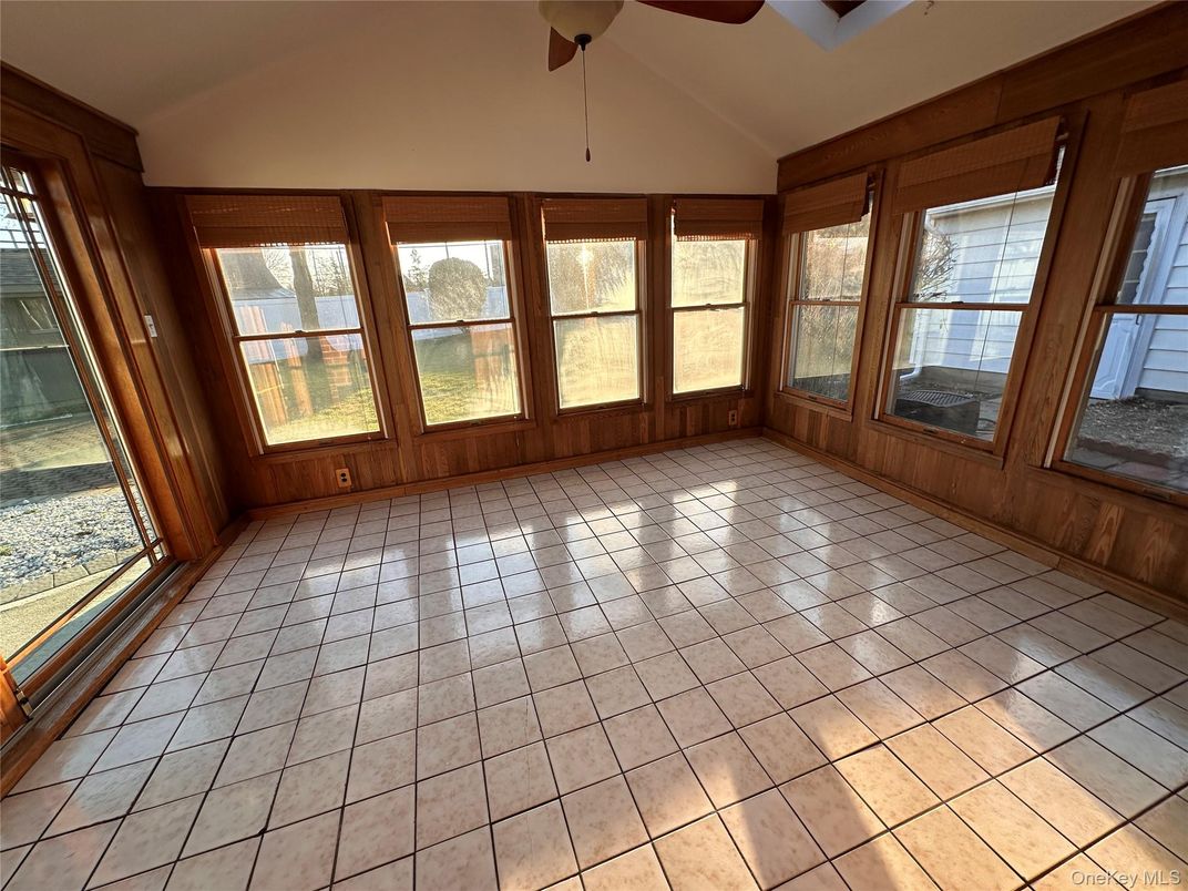 Empty room, Interior, Wooden Walls