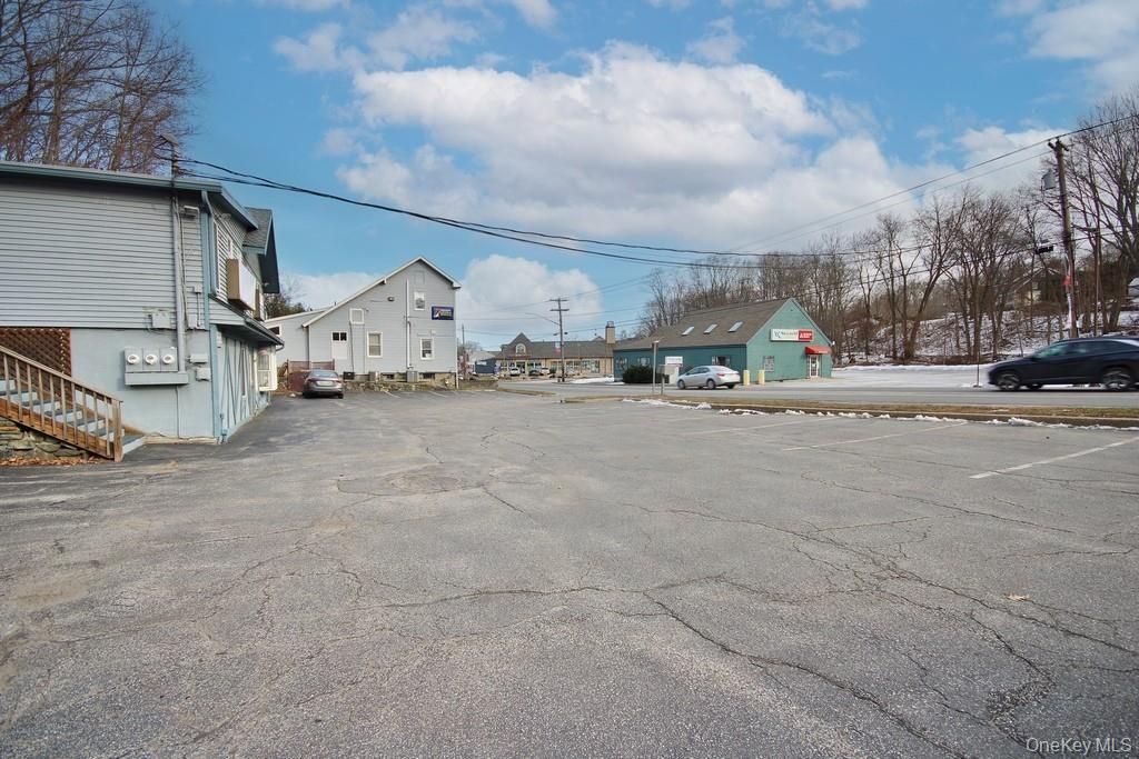 Detached Garage, Exterior