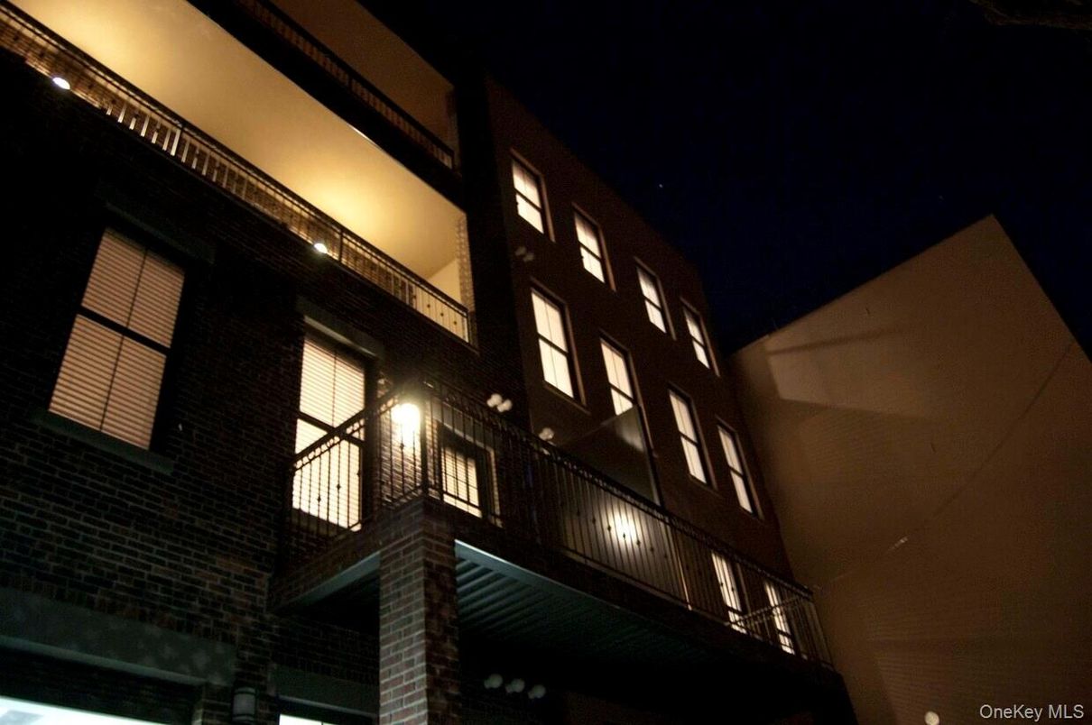 Exterior, Facade, Chicago School