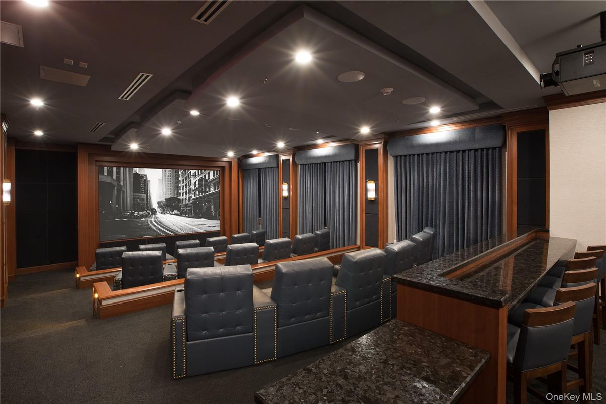 Interior, Projection Screen, Recessed Lighting, Theatre Room