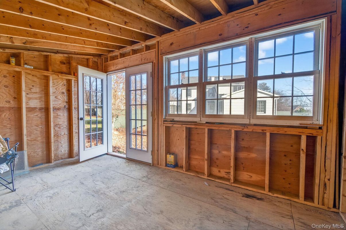 Empty room, Interior, Wooden Beams, Wooden Ceilings, Wooden Walls