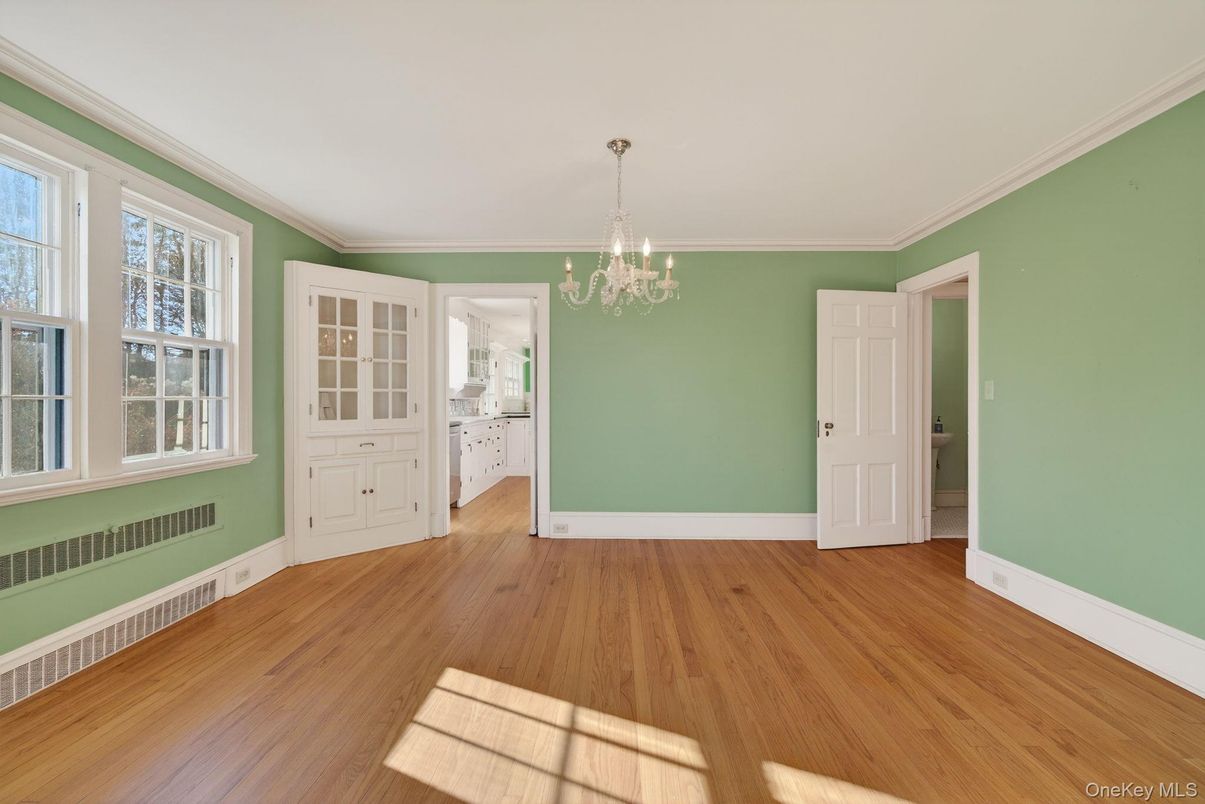 Chandelier, Empty room, Interior, Wood Texture Flooring